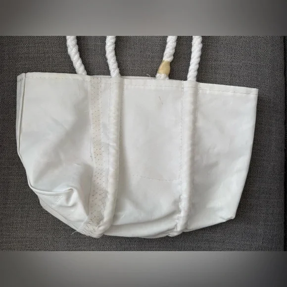 Sea Bags Whale Tail Tote
Recycled sail cloth rope handles
Handmade In Maine - Picture 8 of 10